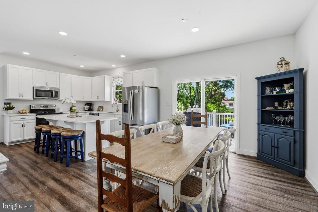 Image 18 of property listing at 335 S CAROLINA RD, Stevensville, MD 21666
