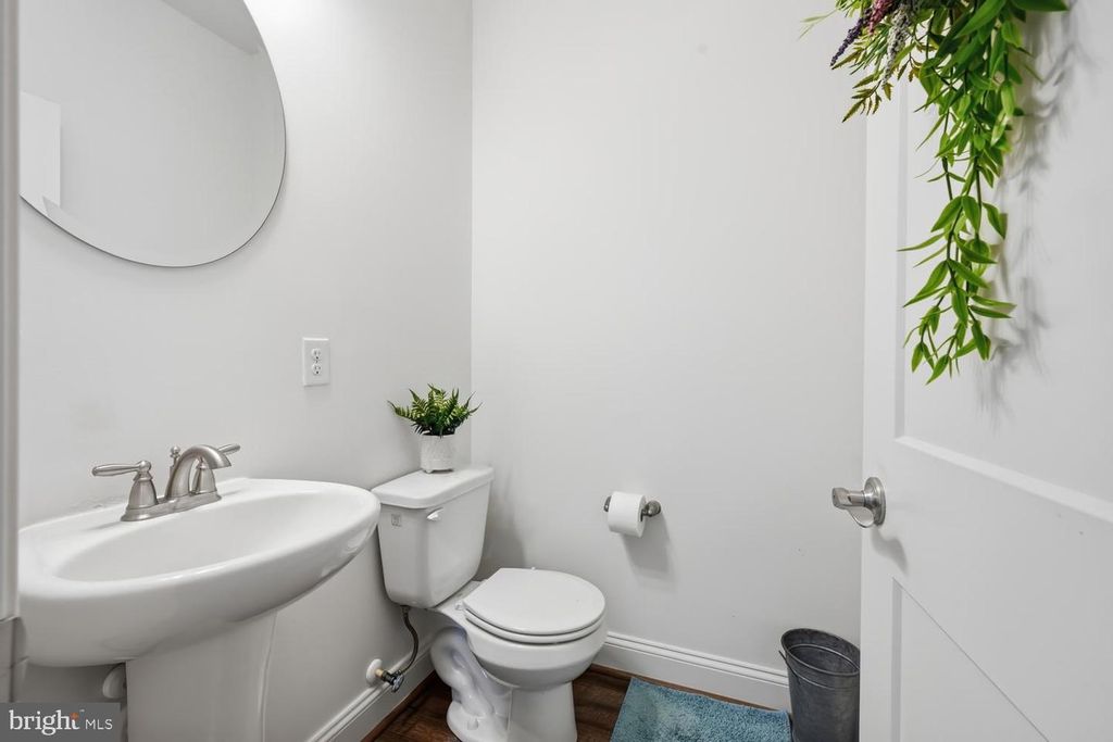 Image 31 of property listing at 335 S CAROLINA RD, Stevensville, MD 21666