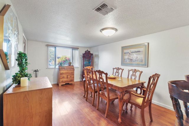 5517 8th St, Keyes, CA 95328