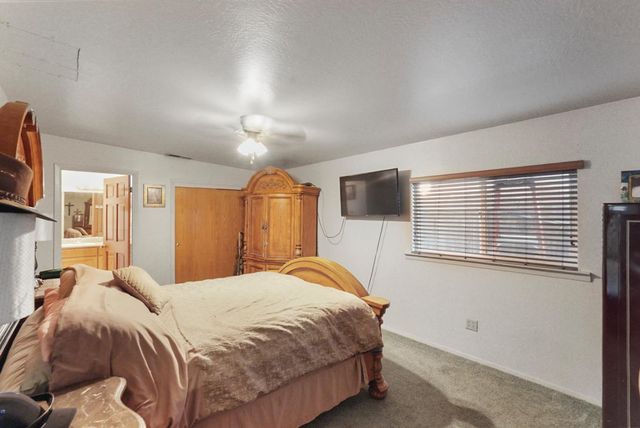 5517 8th St, Keyes, CA 95328