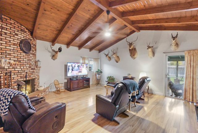 5517 8th St, Keyes, CA 95328