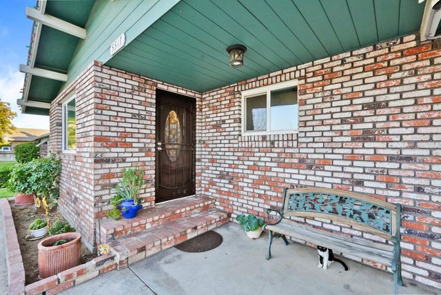 5517 8th St, Keyes, CA 95328