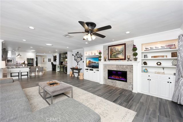 9254 Downey Avenue, Downey, CA 90240