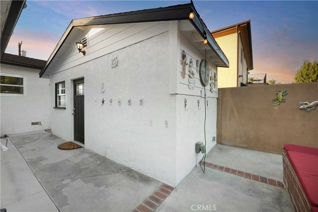 9254 Downey Avenue, Downey, CA 90240