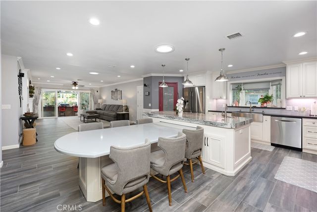 9254 Downey Avenue, Downey, CA 90240