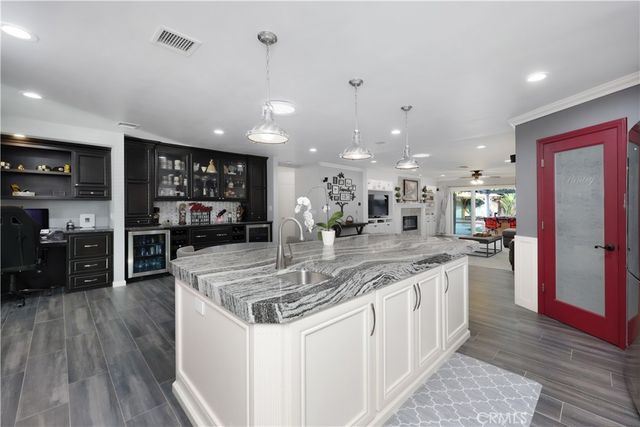9254 Downey Avenue, Downey, CA 90240