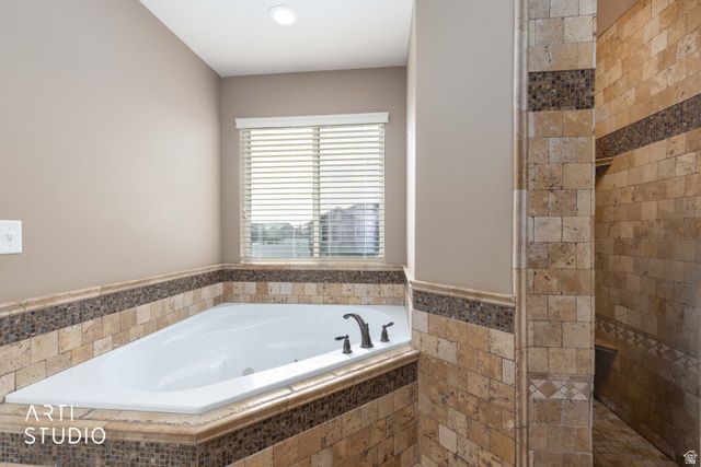 2673 W 2125 N, Farr West, UT 84404