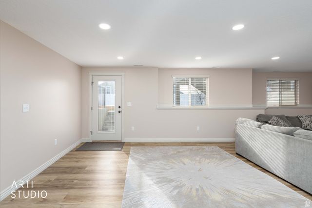 2673 W 2125 N, Farr West, UT 84404