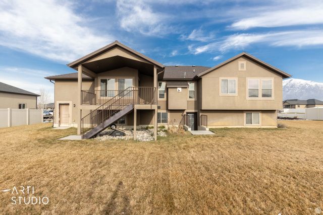 2673 W 2125 N, Farr West, UT 84404