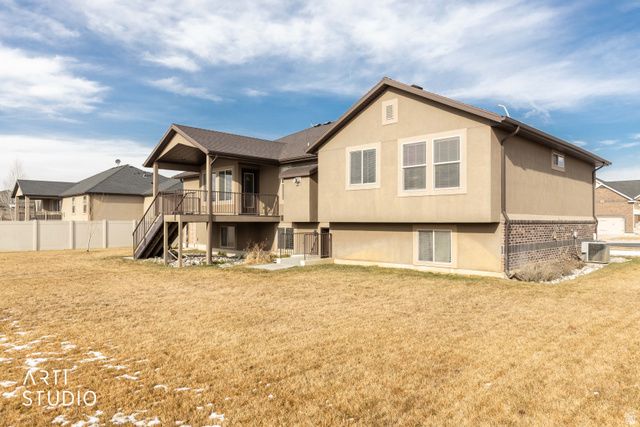 2673 W 2125 N, Farr West, UT 84404