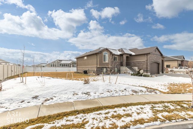 2673 W 2125 N, Farr West, UT 84404