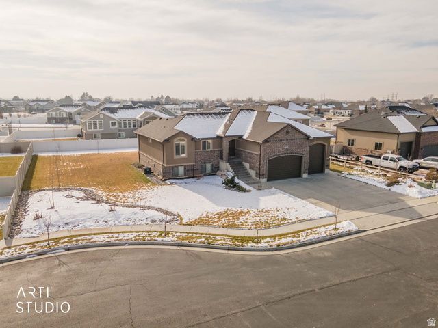 2673 W 2125 N, Farr West, UT 84404