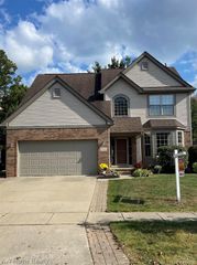 39605 Dorchester Circle, Canton, MI 48188