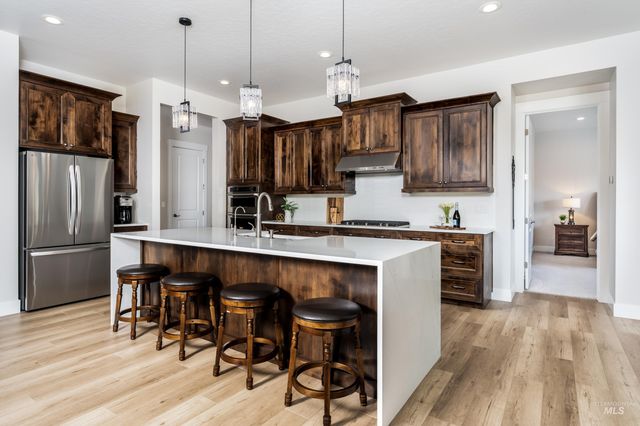 9123 W Patmore Ct, Star, ID 83669