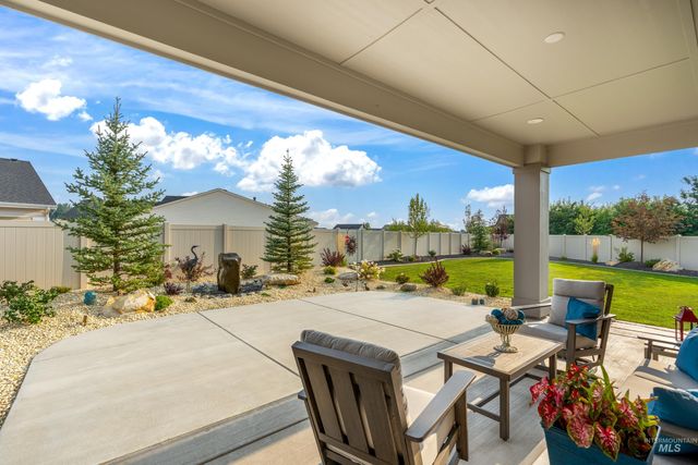 9123 W Patmore Ct, Star, ID 83669