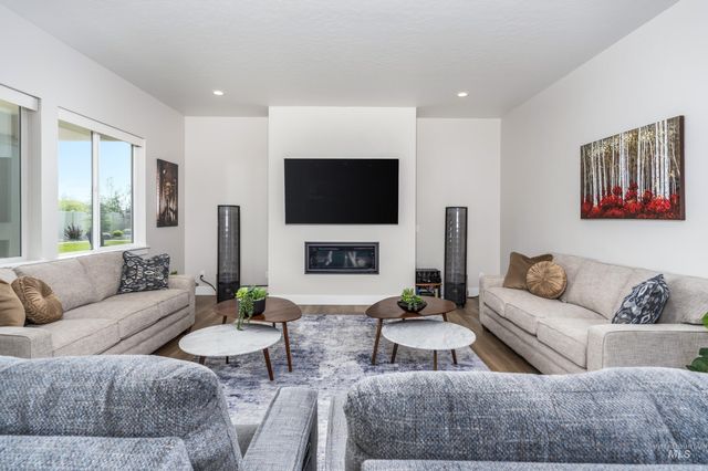 9123 W Patmore Ct, Star, ID 83669