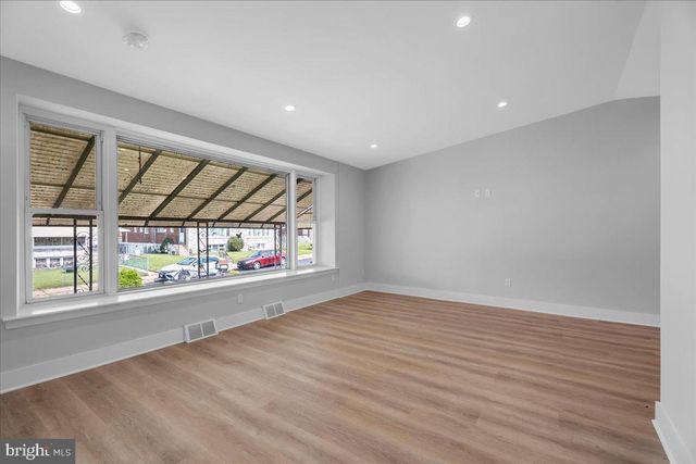8901 FAIRFIELD ST, Philadelphia, PA 19152
