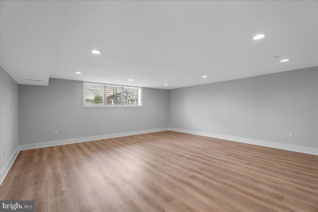 8901 FAIRFIELD ST, Philadelphia, PA 19152