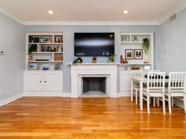 68 High Street 4, Boston, MA 02129