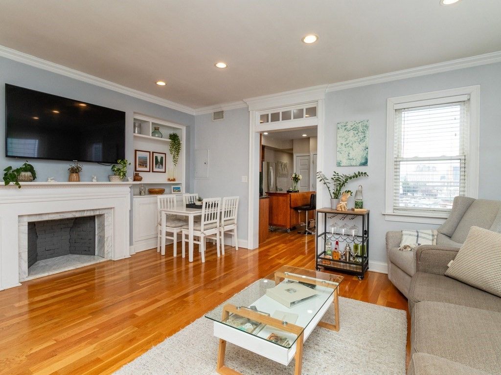 68 High Street 4, Boston, MA 02129