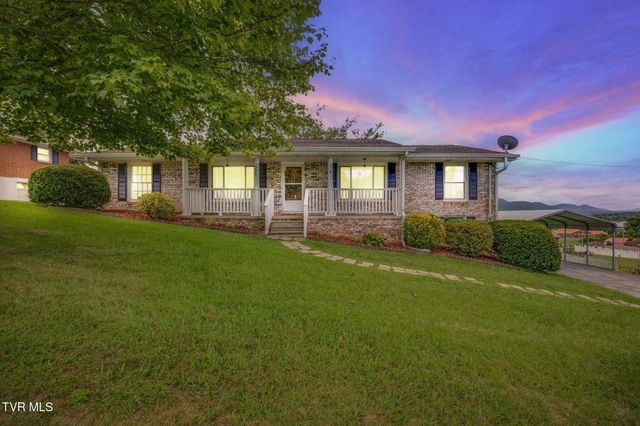 2225 Hall Street, Kingsport, TN 37660
