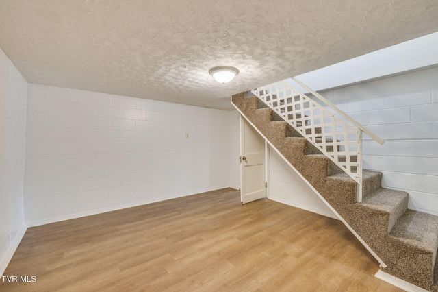 2225 Hall Street, Kingsport, TN 37660