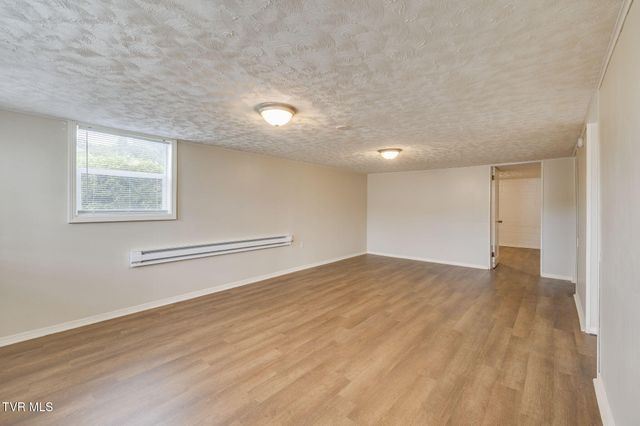 2225 Hall Street, Kingsport, TN 37660