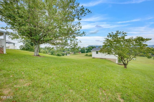 2225 Hall Street, Kingsport, TN 37660