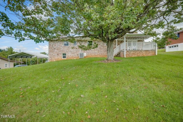 2225 Hall Street, Kingsport, TN 37660