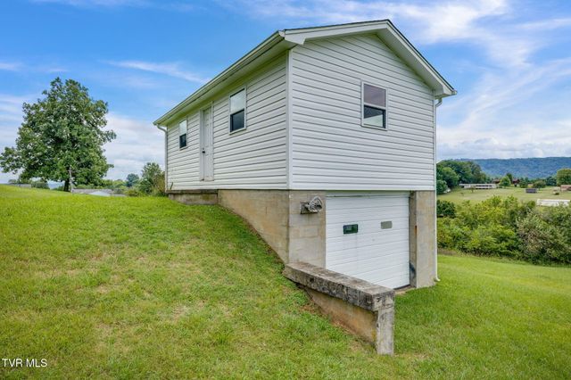 2225 Hall Street, Kingsport, TN 37660