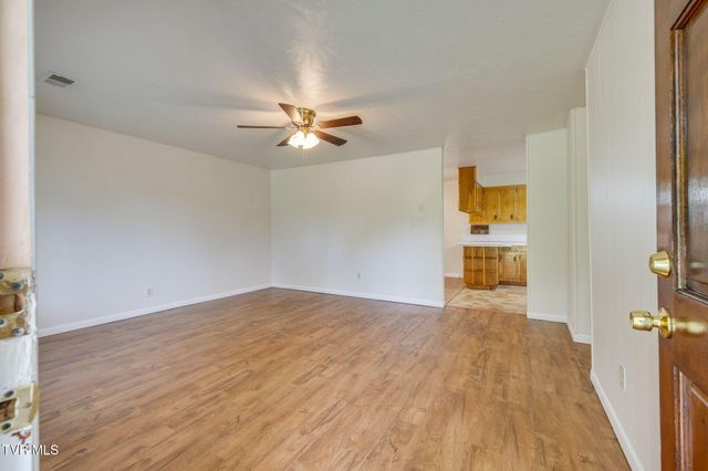 2225 Hall Street, Kingsport, TN 37660
