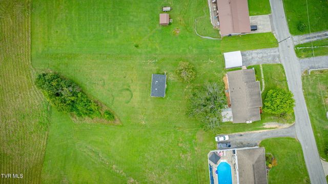 2225 Hall Street, Kingsport, TN 37660