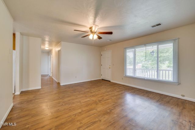 2225 Hall Street, Kingsport, TN 37660