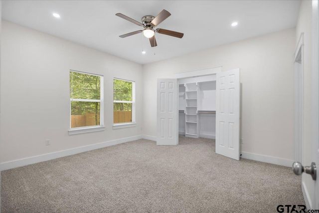 412 Crosby St, Lindale, TX 75771