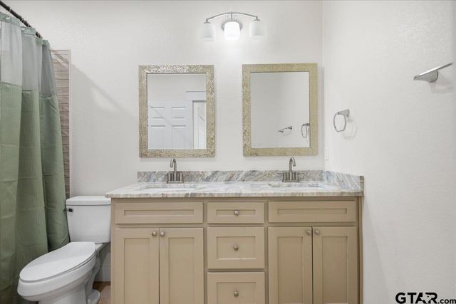 412 Crosby St, Lindale, TX 75771