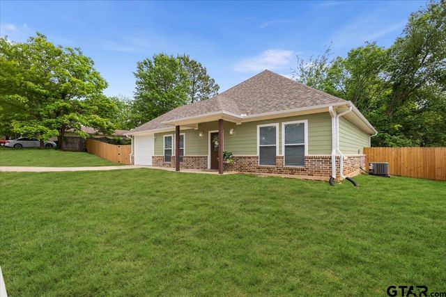 412 Crosby St, Lindale, TX 75771