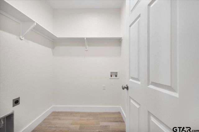 412 Crosby St, Lindale, TX 75771