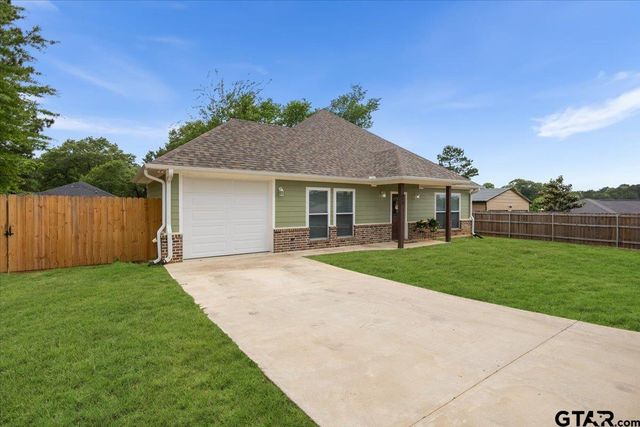 412 Crosby St, Lindale, TX 75771