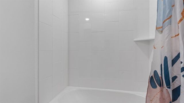 7719 Montana Ruby Drive, Iowa Colony, TX 77583