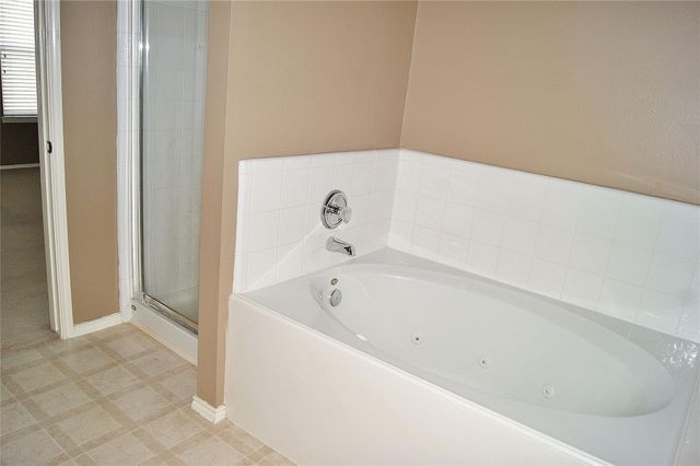 2606 Shear Water Court, League City, TX 77573
