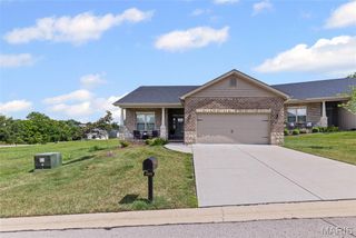 8080 Villa Valley Lane, Caseyville, IL 62232