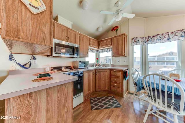 17200 W BELL Road 522, Surprise, AZ 85374