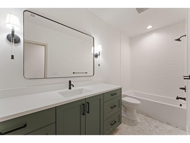 1654 Crystalline Dr, Windsor, CO 80550