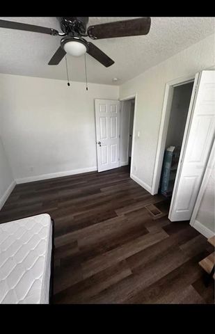 922 SE 9TH PLACE, Gainesville, FL 32601