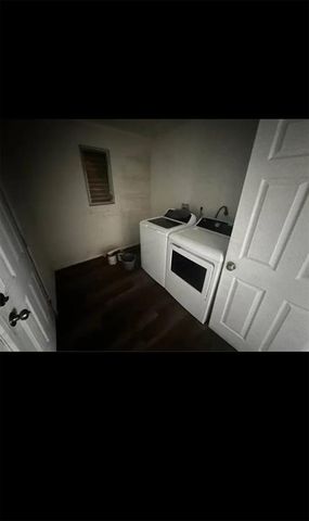 922 SE 9TH PLACE, Gainesville, FL 32601