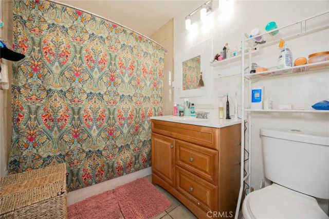 4019 S Van Ness Avenue, Los Angeles, CA 90062