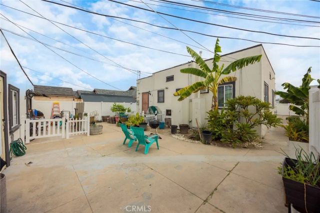 4019 S Van Ness Avenue, Los Angeles, CA 90062