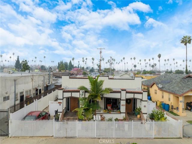 4019 S Van Ness Avenue, Los Angeles, CA 90062