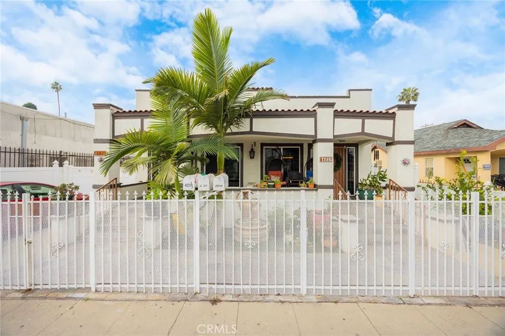 4019 S Van Ness Avenue, Los Angeles, CA 90062