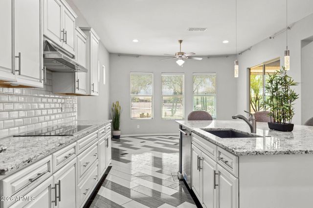 4389 N PETERSBURG Drive, Florence, AZ 85132